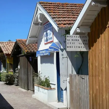 Le P'tit Bassin A Ares, Sur Le Bassin D'arcachon Cote Cap-ferret